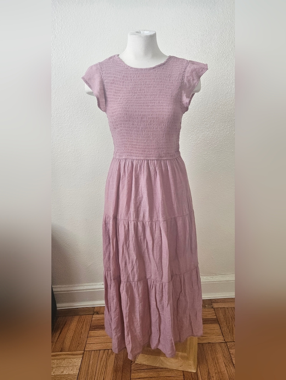 By The River- Women's Sz M Smocked Midi Dress Dusty Pink Ruffed Sleeves